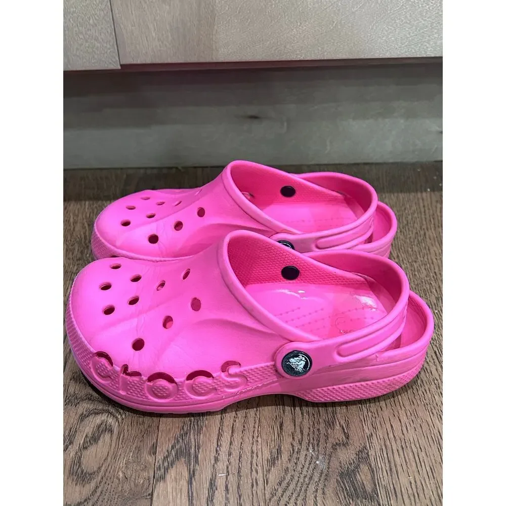 Crocs Baya Clogs Electric Pink Slip On Kids Sz J2 Casual Water Shoes Pool Beach